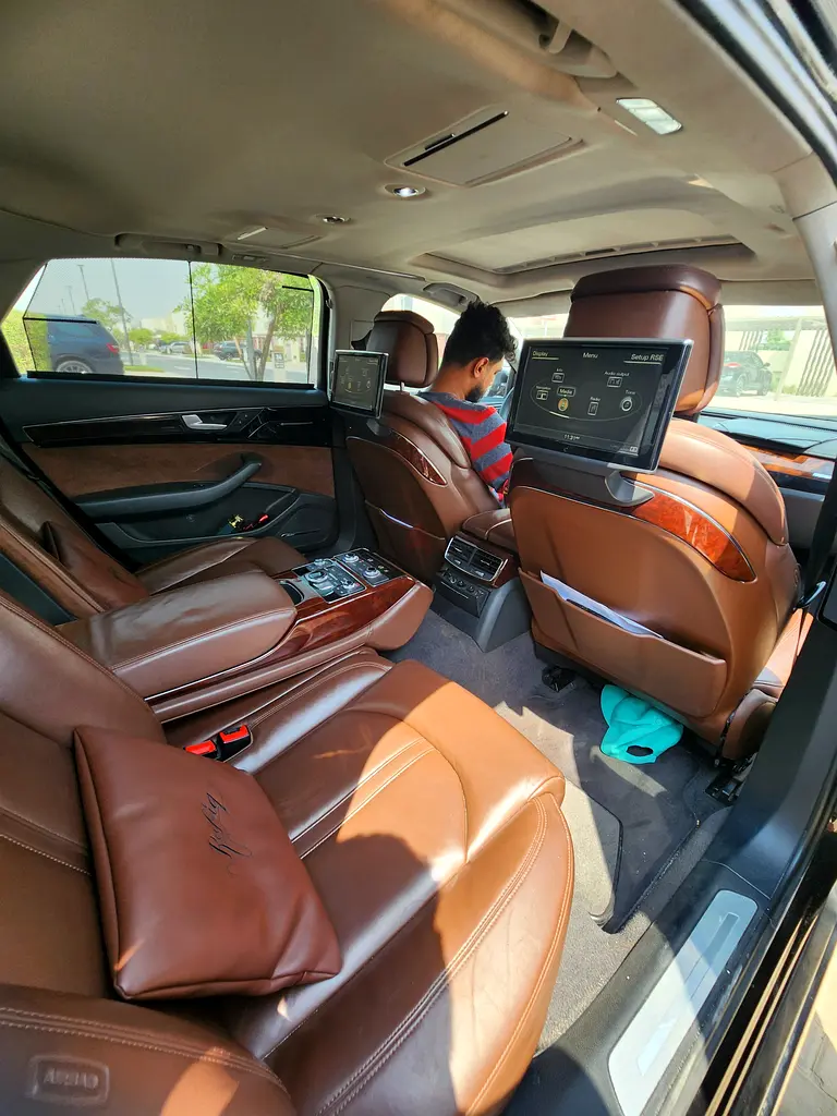 Audi A8 3.0 TFSI 2013 | GCC Specs | Well Maintained - Image 4