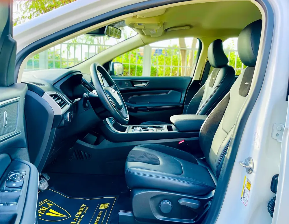 DEALER WARRANTY + FREE SERVICE UNTIL 06/2028 / LEATHER SEATS + BIG SCREEN / IN HOUSE FINANCE - Image 16