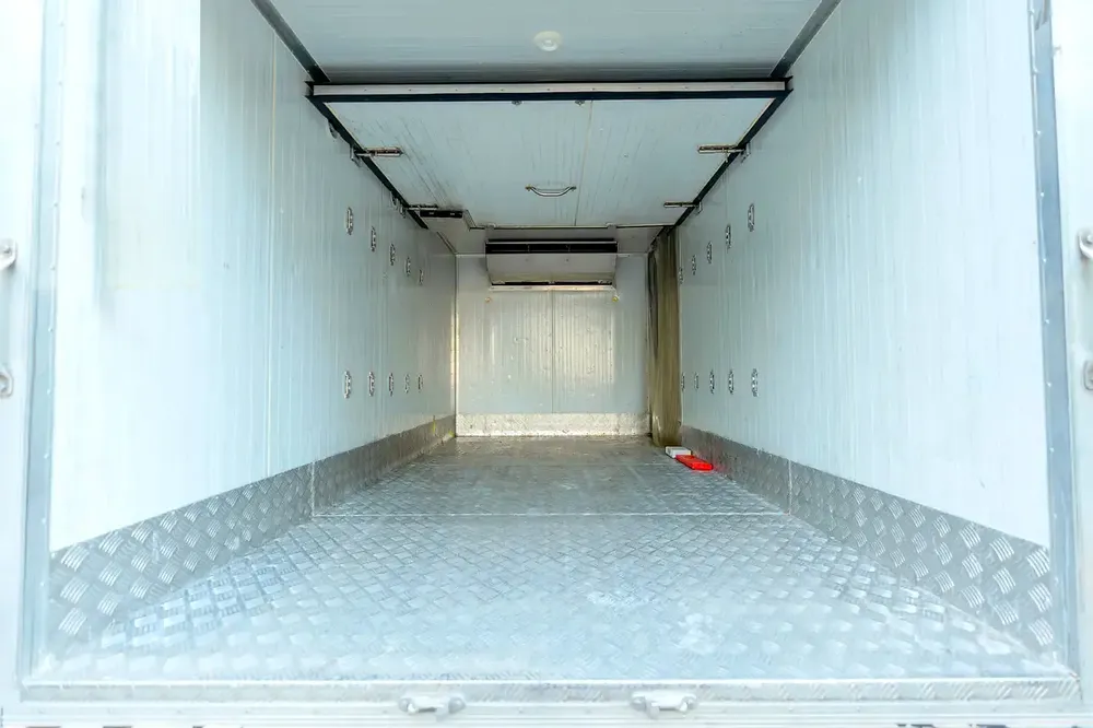 Mitsubishi Canter | Chiller Thermoking 560-R | GCC Specs | Ref#M41644 - Image 8