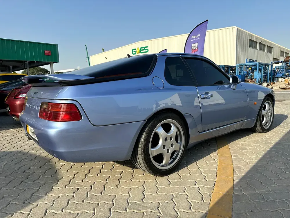 Classic Porsche 968 | Super Clean | All Services Done | Daily Driver | Horizon Blue Metallic Paint - Image 4