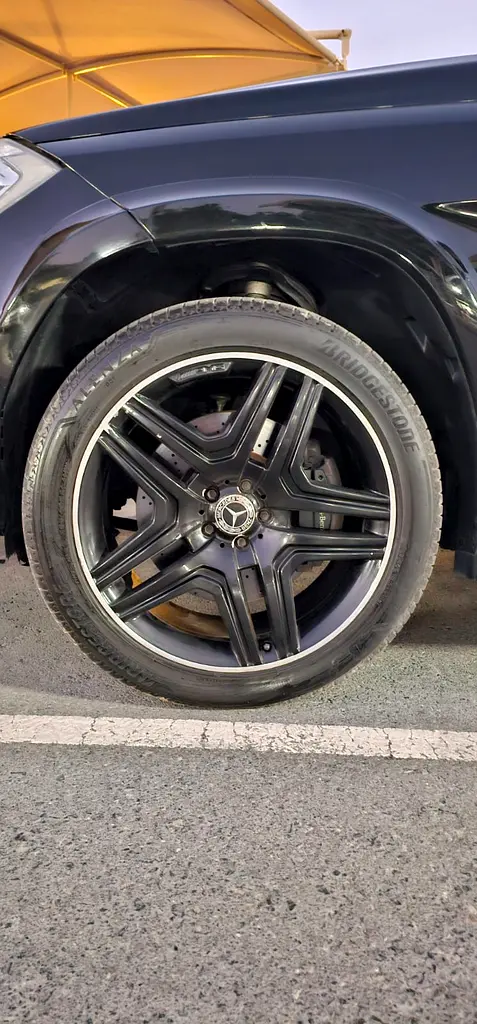 2014 Mercedes-Benz GL 500 4Matic | GCC Specs | Full Service History - Image 5