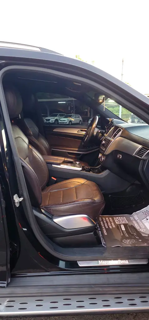 2014 Mercedes-Benz GL 500 4Matic | GCC Specs | Full Service History - Image 7