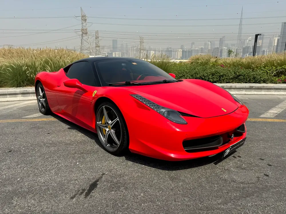 FERRARI 458 ITALIA*GCC*CLEAN HISTORY*FULL CARBON PACKAGE*NO ACCIDENT* - Image 4