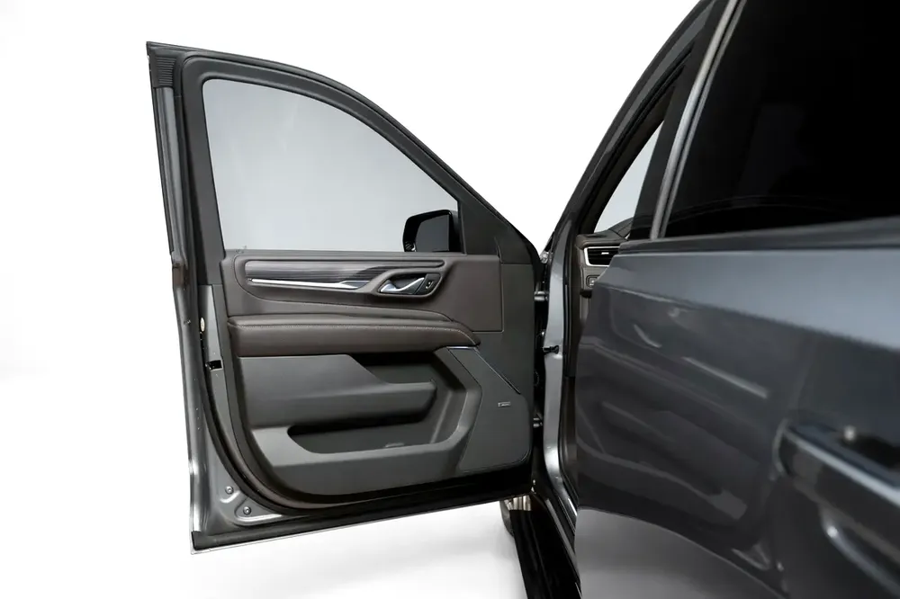 GMC YUKON DENALI 2022GCC UNDER WARRANTY - Image 7