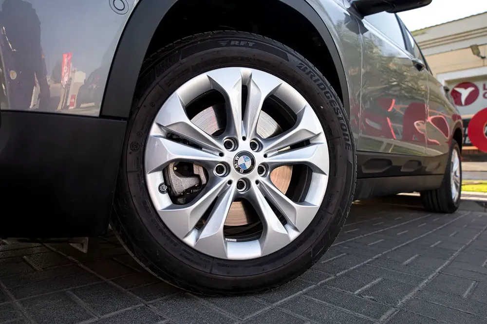 BMW X2 sDrive20i 2023 GCC | Warranty | Flexible D.P. - Image 10