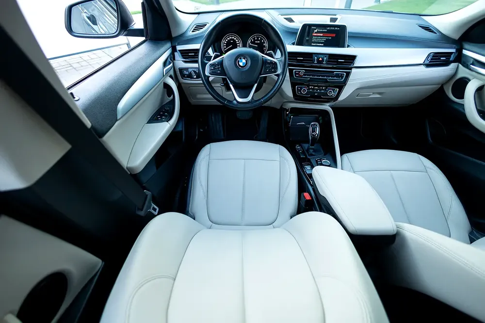 BMW X2 sDrive20i 2023 GCC | Warranty | Flexible D.P. - Image 15