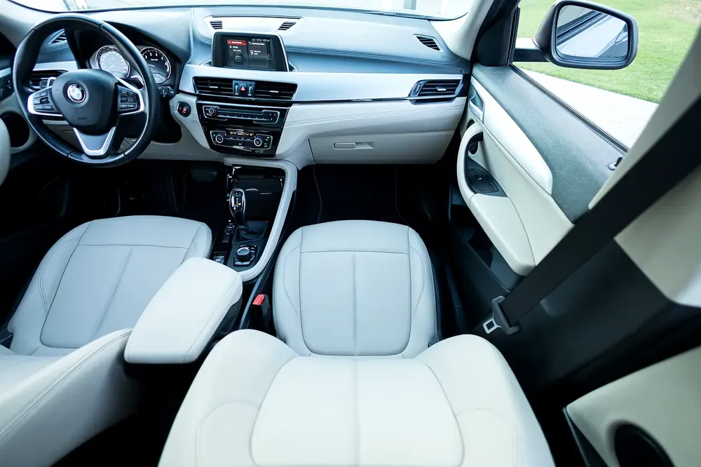 BMW X2 sDrive20i 2023 GCC | Warranty | Flexible D.P. - Image 16