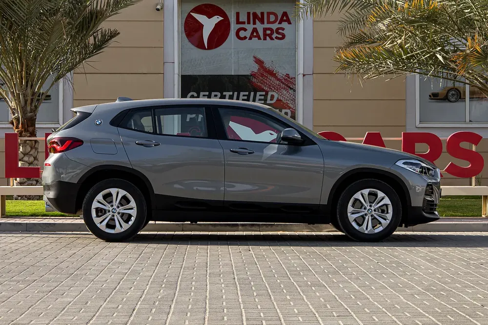 BMW X2 sDrive20i 2023 GCC | Warranty | Flexible D.P. - Image 9