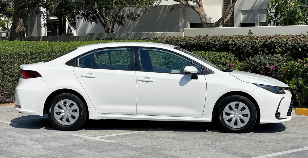 2023/Toyota/Corolla/1.6 ltr/GCC/Immaculate Condition/Own in Cash/Auto Loan at 0% Down Payment - Image 4