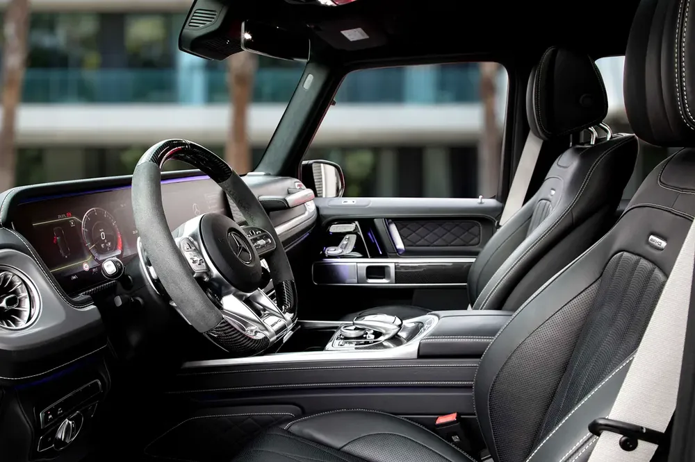 16,450 P.M |  G63 AMG Night Package | 0% Downpayment | Warranty! - Image 9