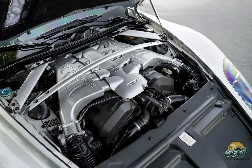 2009 Aston Martin DBS - GCC Specs - Full Service History - 65,000 KM - Image 15