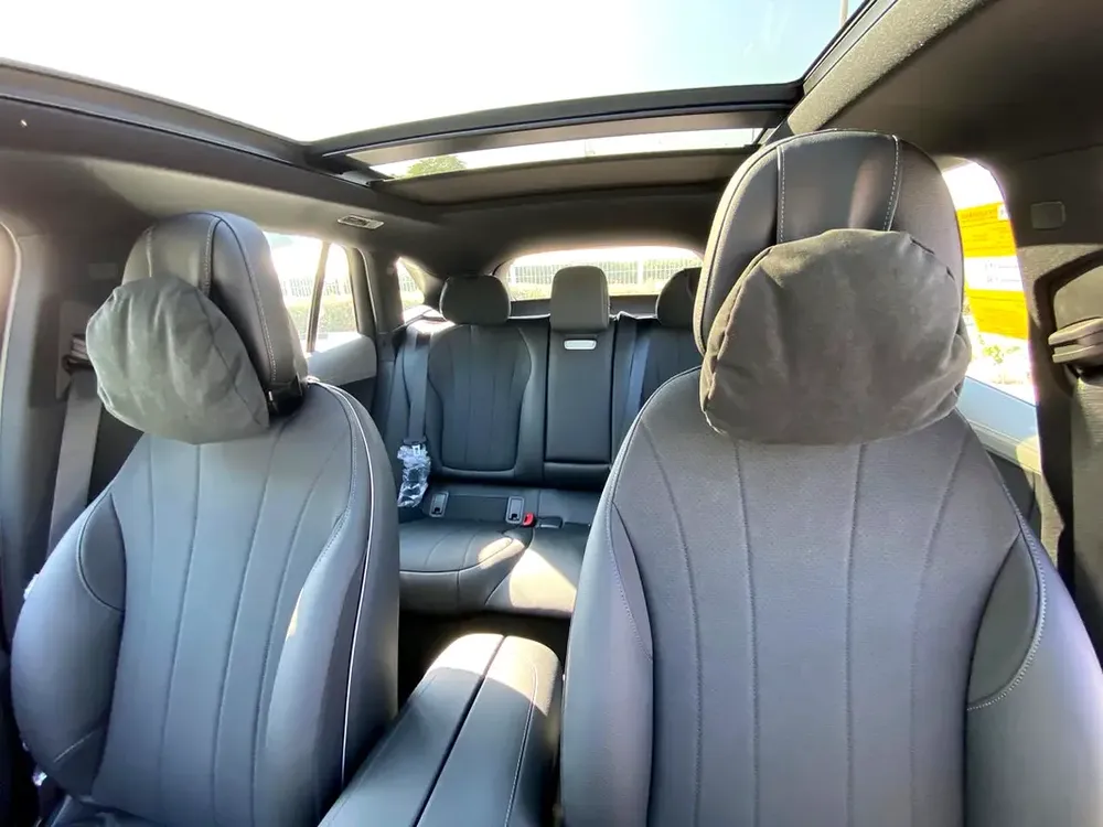 Mercedes Benz 2024 EQE 500 4Matic SUV (Brand New) - Image 17