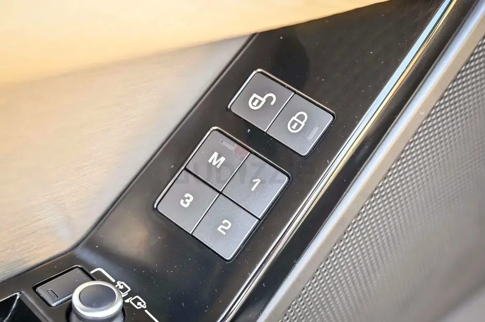 AED 1701/month | 2018 Land Rover Range Rover Velar S | GCC Specs | Ref#399794 - Image 13
