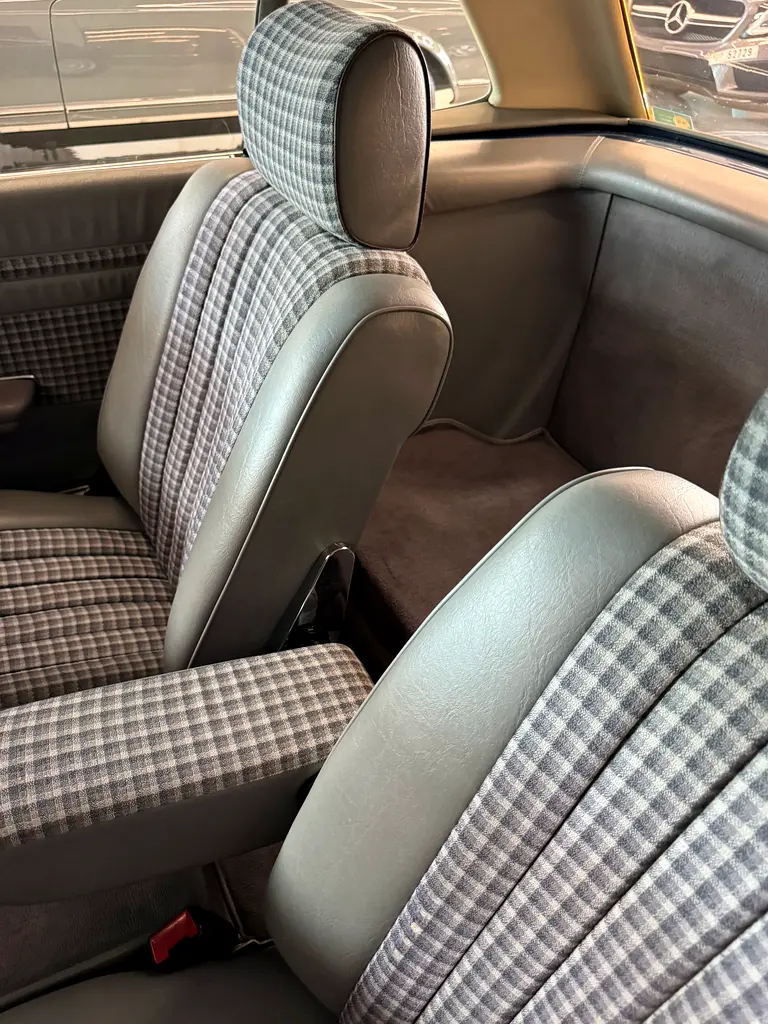 Classic 1983 Mercedes-Benz SL-Class 380 SL | Japanese Specs | Collector Grade - Image 10