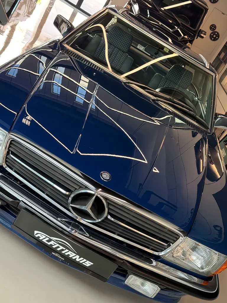 Classic 1983 Mercedes-Benz SL-Class 380 SL | Japanese Specs | Collector Grade - Image 4