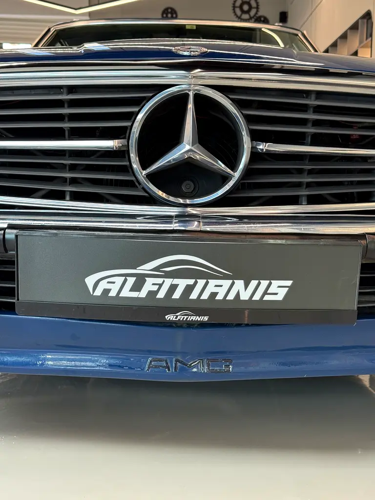 Classic 1983 Mercedes-Benz SL-Class 380 SL | Japanese Specs | Collector Grade - Image 7