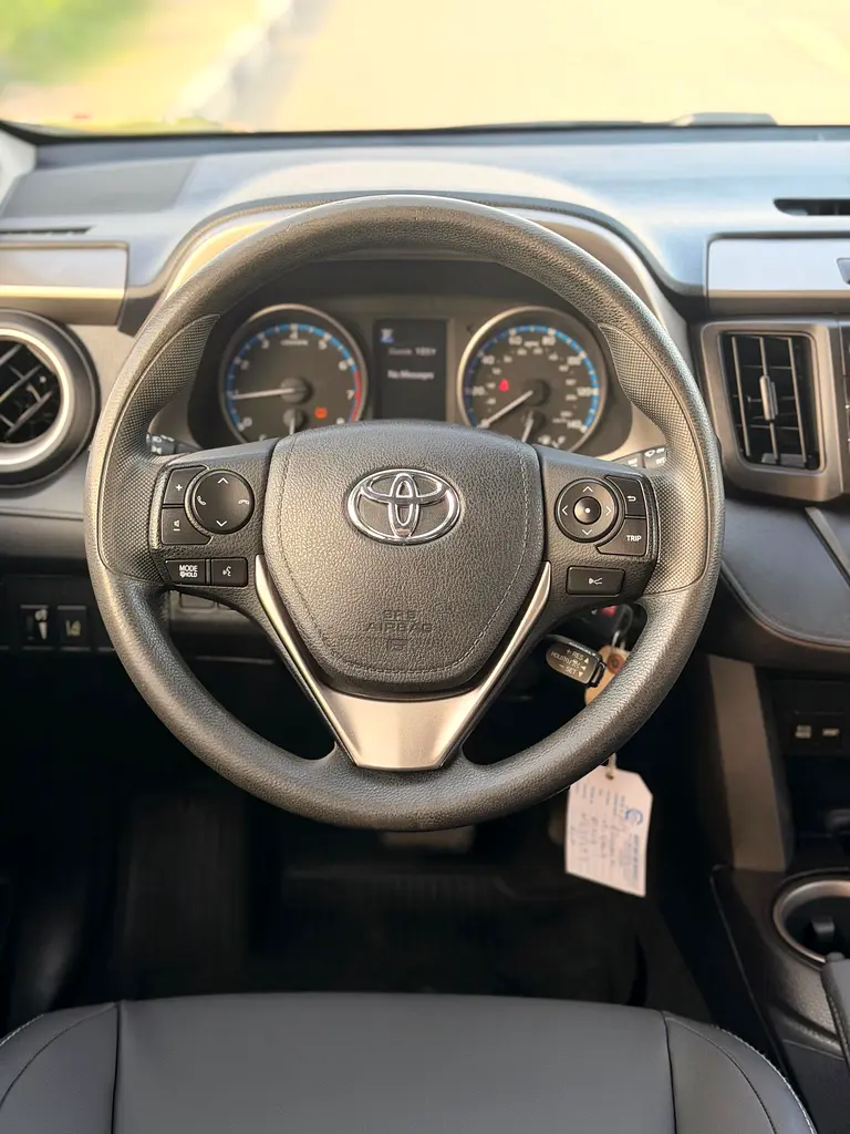Toyota RAV4 LE 2017, LE - Well Maintained - Image 13