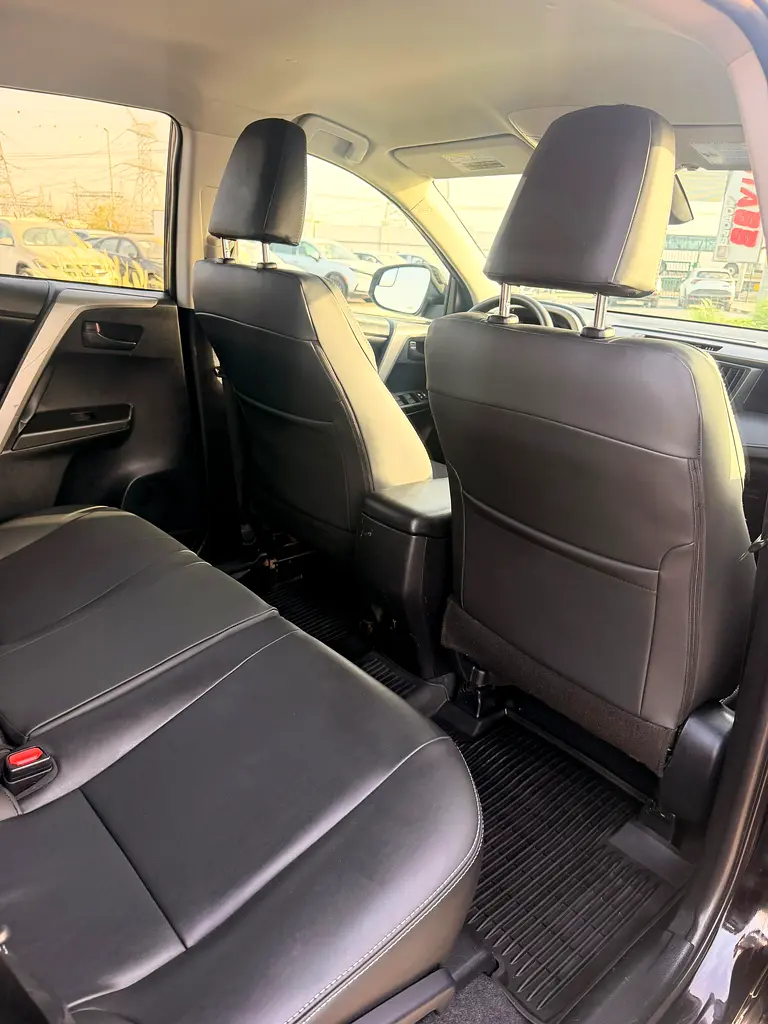 Toyota RAV4 LE 2017, LE - Well Maintained - Image 14