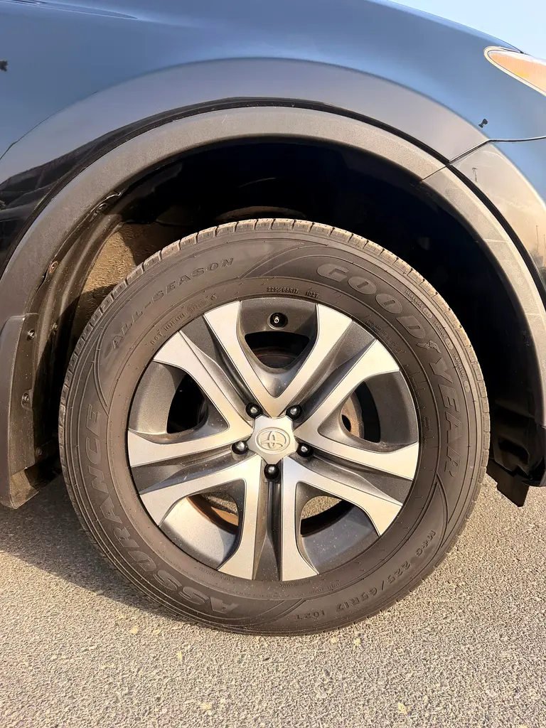 Toyota RAV4 LE 2017, LE - Well Maintained - Image 15