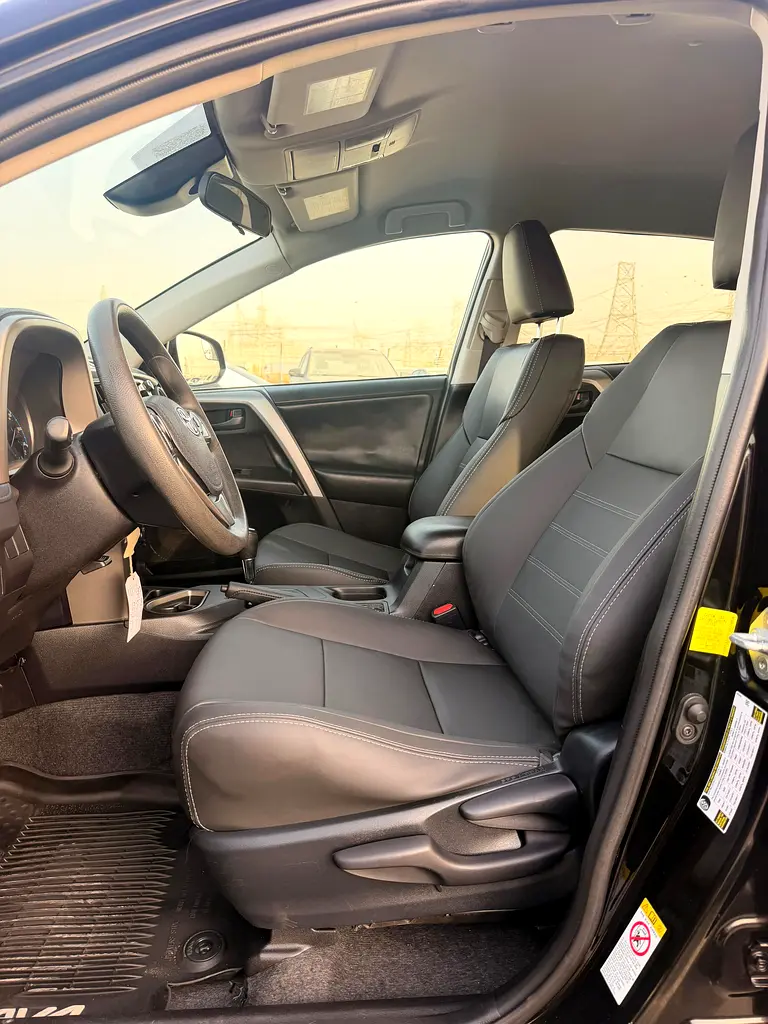 Toyota RAV4 LE 2017, LE - Well Maintained - Image 7
