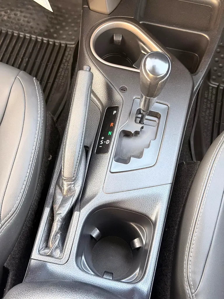 Toyota RAV4 LE 2017, LE - Well Maintained - Image 8