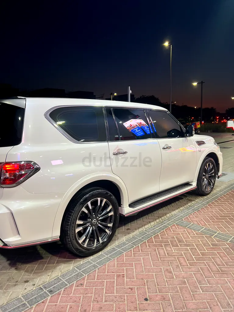Nissan Patrol LE Platinum City 2017  |  Nismo Kit  |  GCC Specs | V8 Engine - Image 4