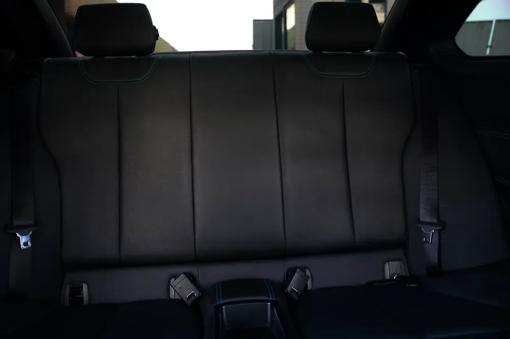 Perfect  car manual gear LIMTED  edition low milage - Image 11