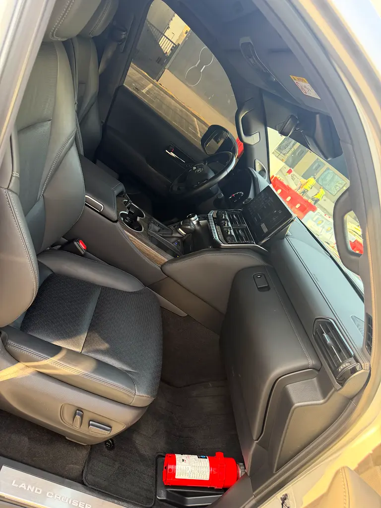 Toyota Land Cruiser VXR 2024 GCC Specs - Image 12