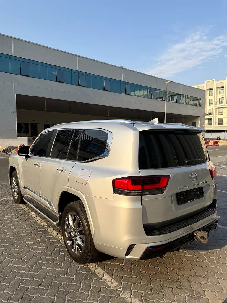 Toyota Land Cruiser VXR 2024 GCC Specs - Image 19