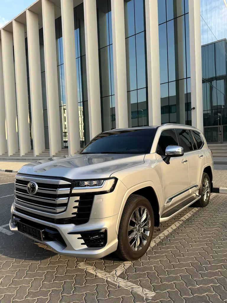 Toyota Land Cruiser VXR 2024 GCC Specs - Image 4