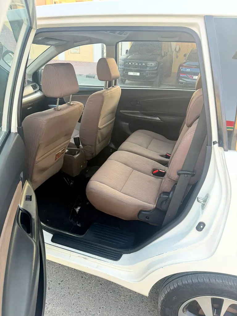 Toyota Avanza SE 2017 GCC Specs - Image 11