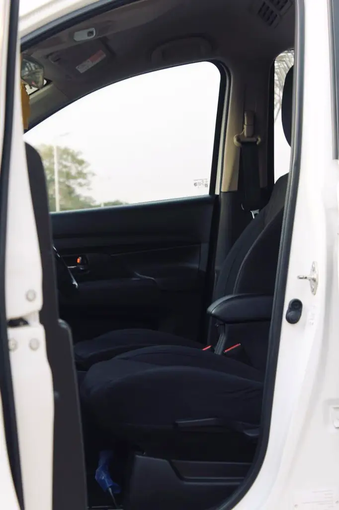 2025 Suzuki Ertiga GL | Warranty till 2027 | GCC Specs | Fuel-efficient - Image 14