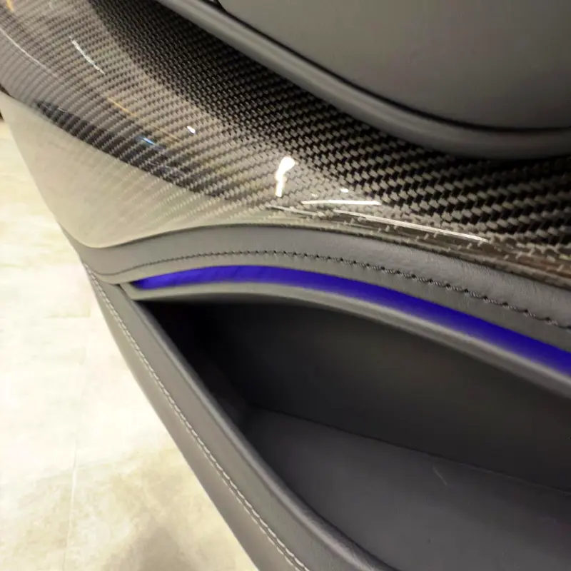 Aston Martin DBX 707 2023 - European Specs - Image 13