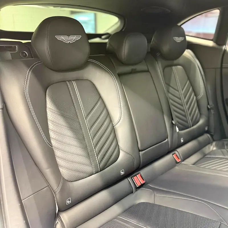 Aston Martin DBX 707 2023 - European Specs - Image 17