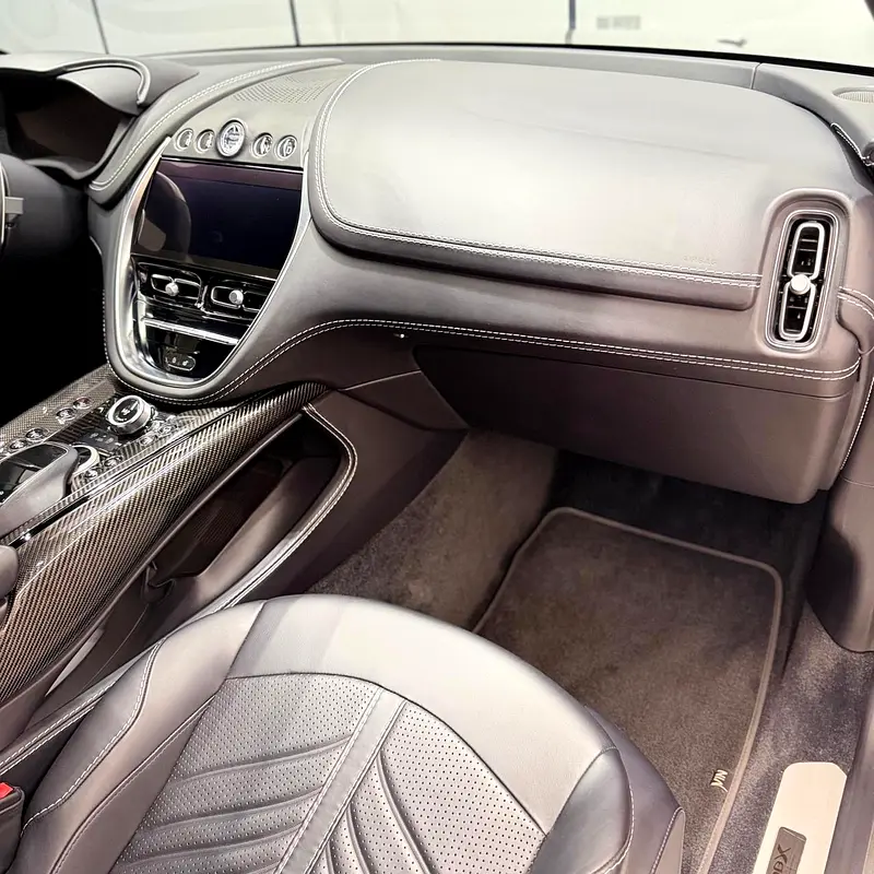 Aston Martin DBX 707 2023 - European Specs - Image 8