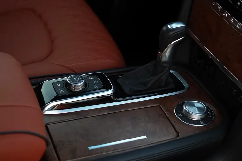 nissan armada platinum 2021 - Image 15