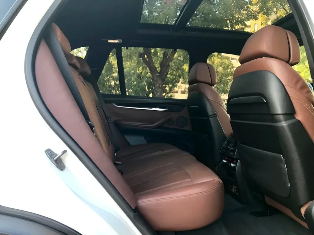 BMW X5 xDrive50i Luxury-Line 2015 GCC Specs - Image 10