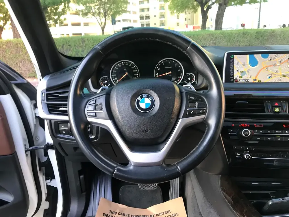 BMW X5 xDrive50i Luxury-Line 2015 GCC Specs - Image 15