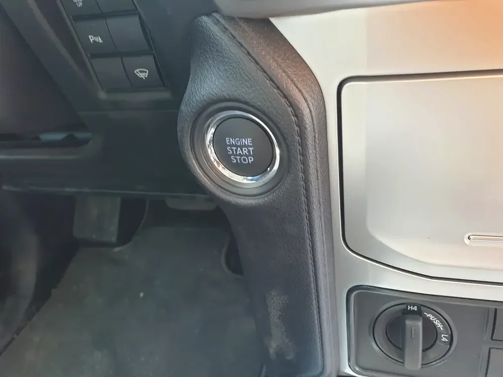 TOYOTA PRADO DSL 2022 BRAND NEW - Image 11
