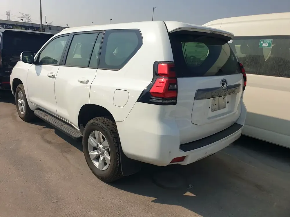 TOYOTA PRADO DSL 2022 BRAND NEW - Image 4