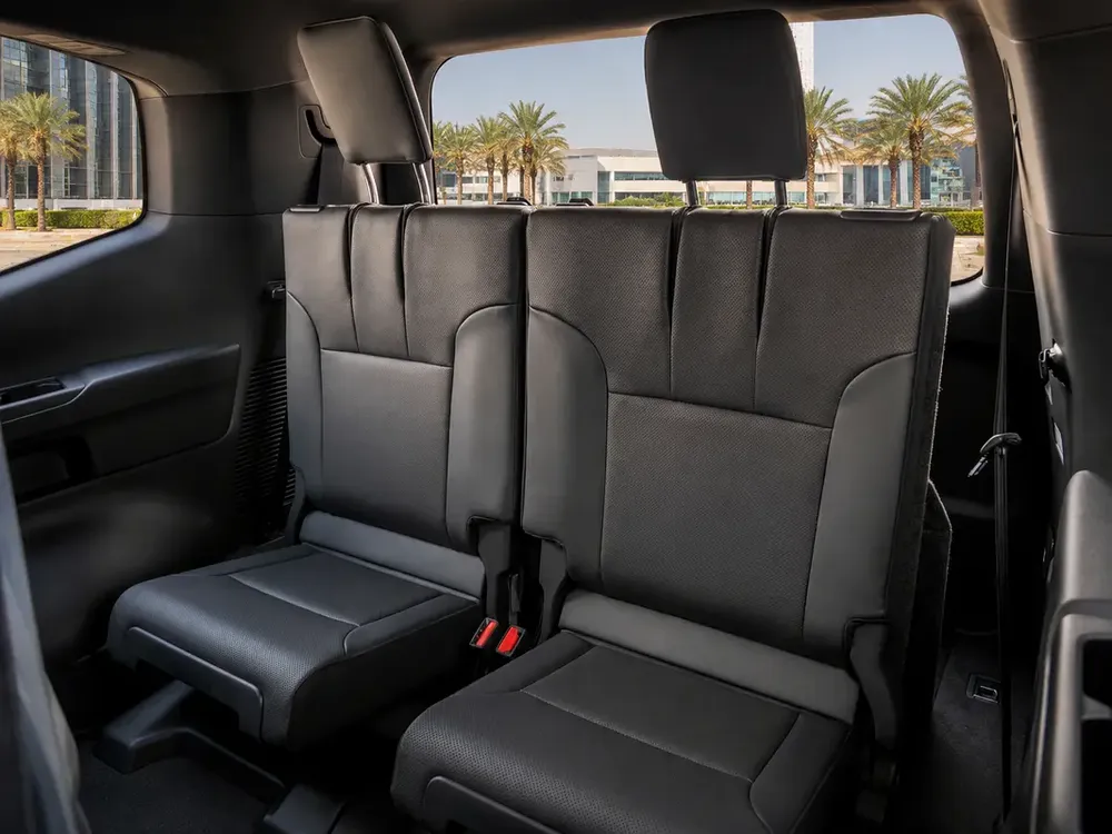 2026 Toyota Land Cruiser LC300 GXR | Diesel Twin Turbo | Radar + JBL | Export Ready - Image 7