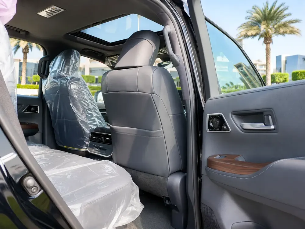 2026 Toyota Land Cruiser LC300 GXR | Diesel Twin Turbo | Radar + JBL | Export Ready - Image 9