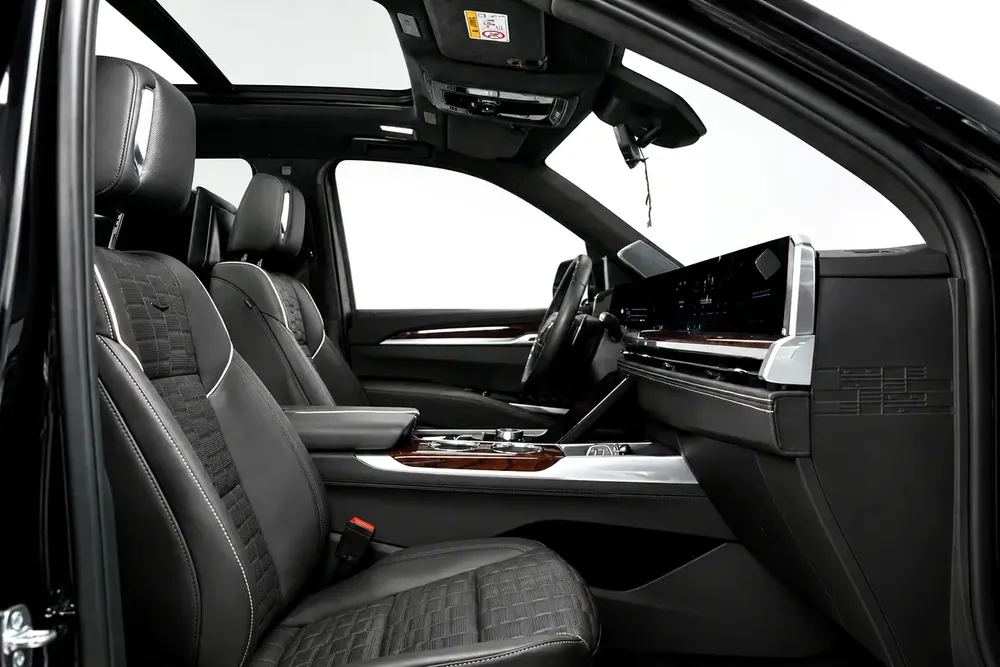 2025 Cadillac Escalade Sport Platinum - GCC Specs - Brand New - Image 11