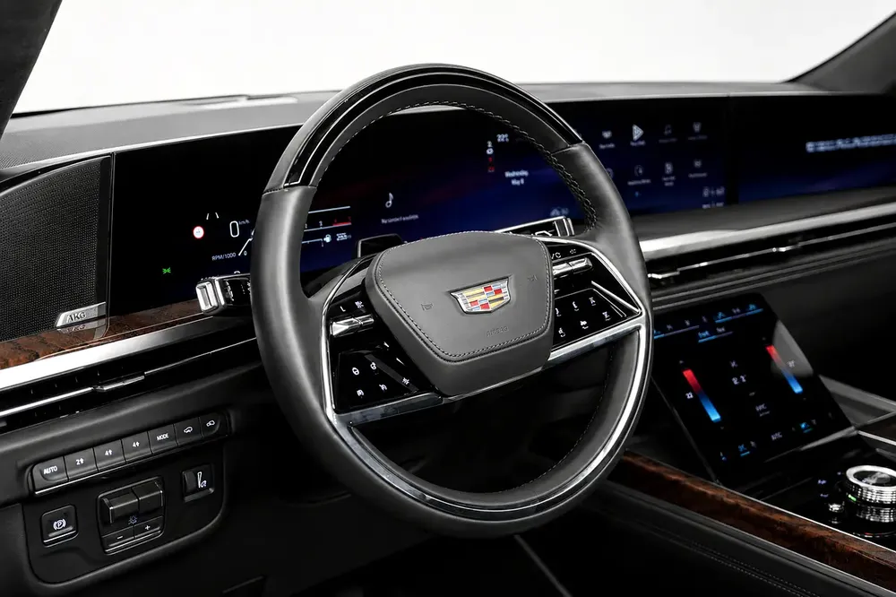 2025 Cadillac Escalade Sport Platinum - GCC Specs - Brand New - Image 14