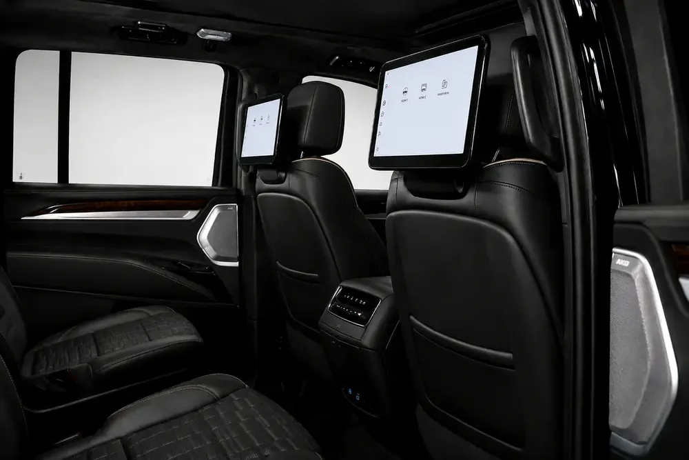 2025 Cadillac Escalade Sport Platinum - GCC Specs - Brand New - Image 19