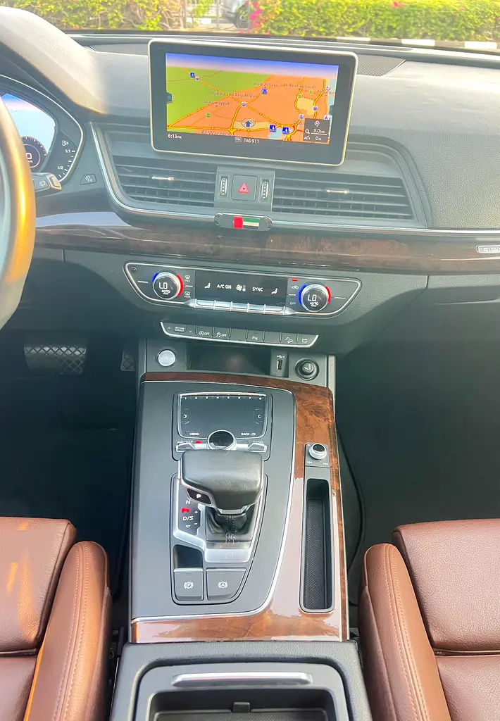 Audi Q5 45 TFSI quattro S line 2020 - GCC Specs - Excellent Condition - Image 16