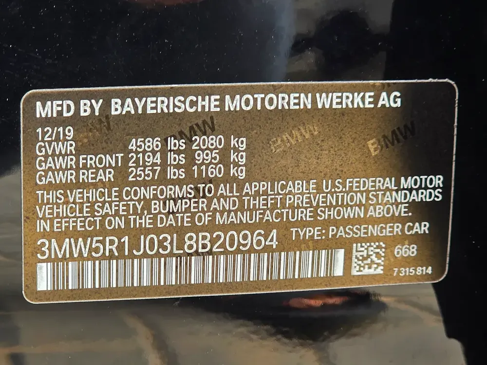 BMW 3-Series 330i 2020 - American Specs - GCC Stock - Image 15