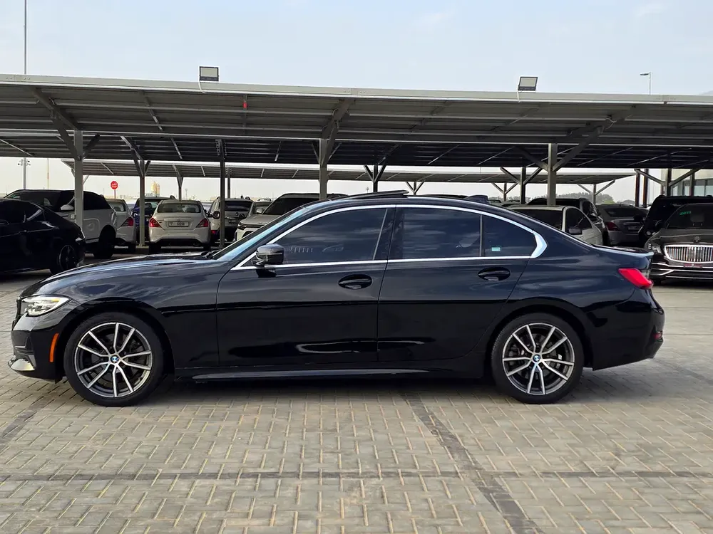 BMW 3-Series 330i 2020 - American Specs - GCC Stock - Image 7