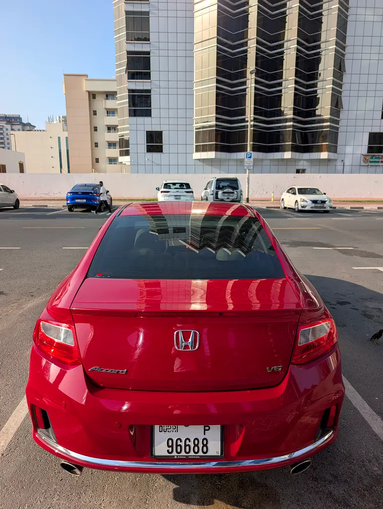 2015 Honda Accord V6 Coupe - Image 4