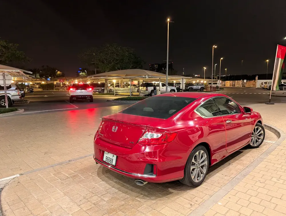2015 Honda Accord V6 Coupe - Image 8